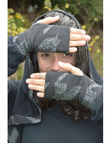 black and gray hooded sleeve